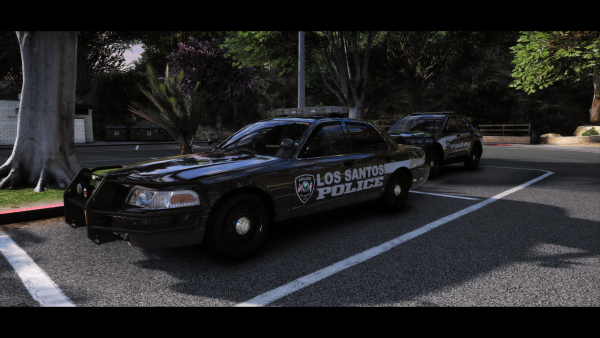Ford Crown Victoria